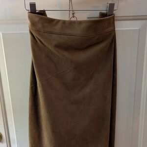 Chico's Mid-Length Faux Suede Tan Skirt Size 1.5